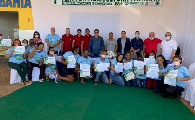 Prefeitura Municipal realiza cerimônia de entrega de certificados para alunos do Curso Agente Rural Agroecológico de Itaguaçu da Bahia